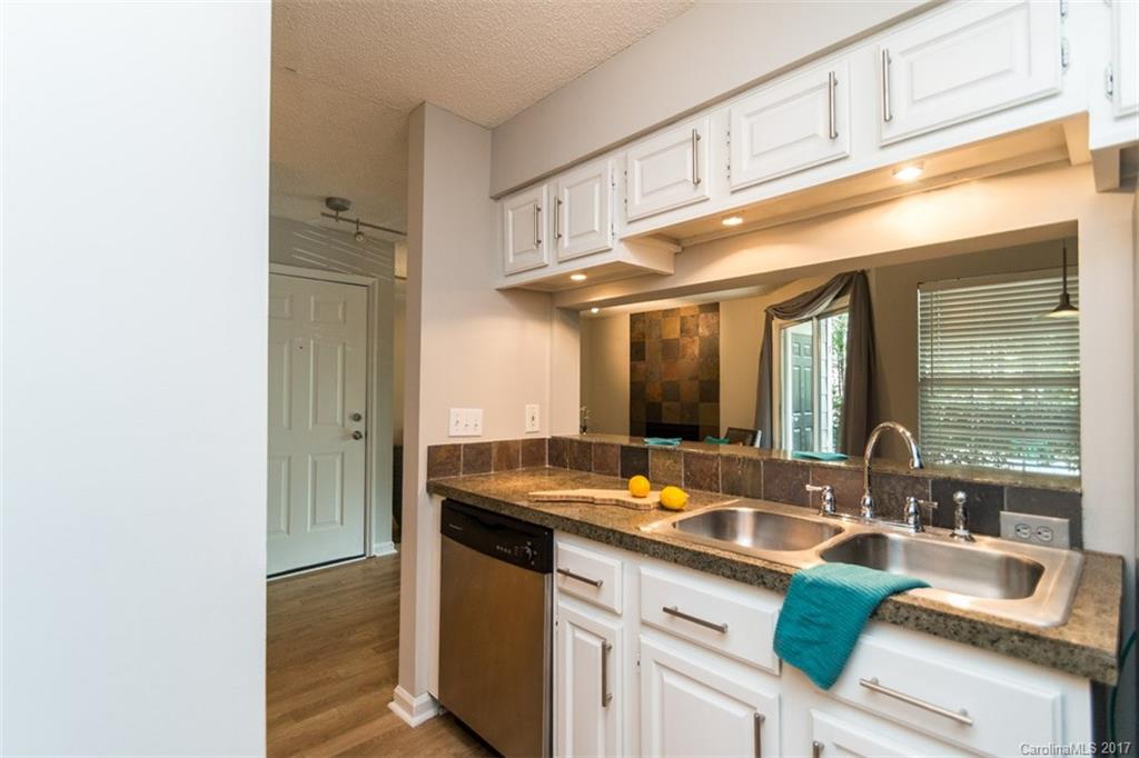 5003 Sharon Road, Unit I Charlotte, NC 28210 - Photo 17 of 22