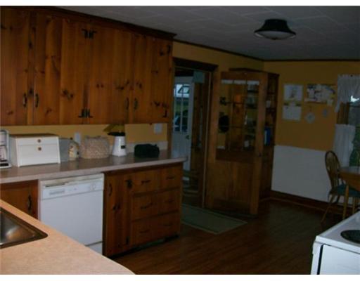 61 Main Street Raymond, ME 04071 - Photo 8 of 15 Kitchen.