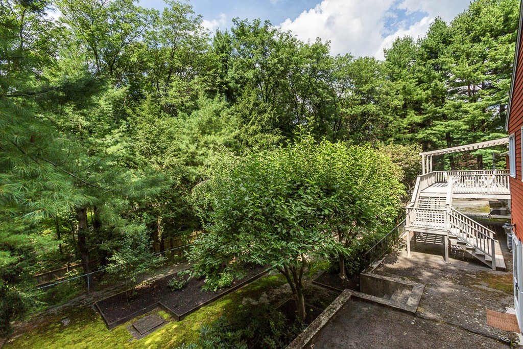 37 Baskin Road Lexington, MA 02421 - Photo 4 of 18 Gallery Image 4
