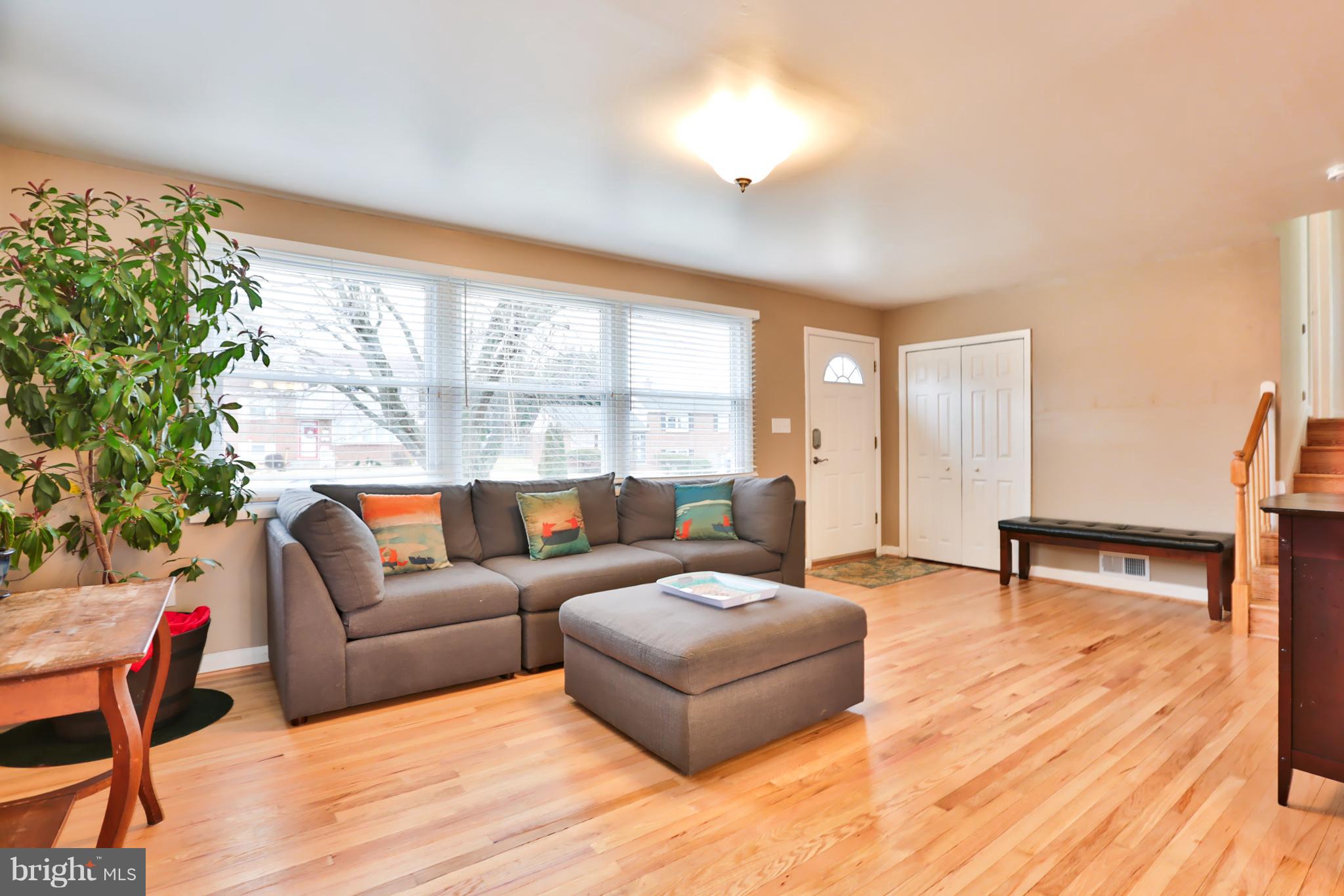 312 Orley Road Baltimore, MD 21228 - Photo 3 of 30 Living Room Full of Charm