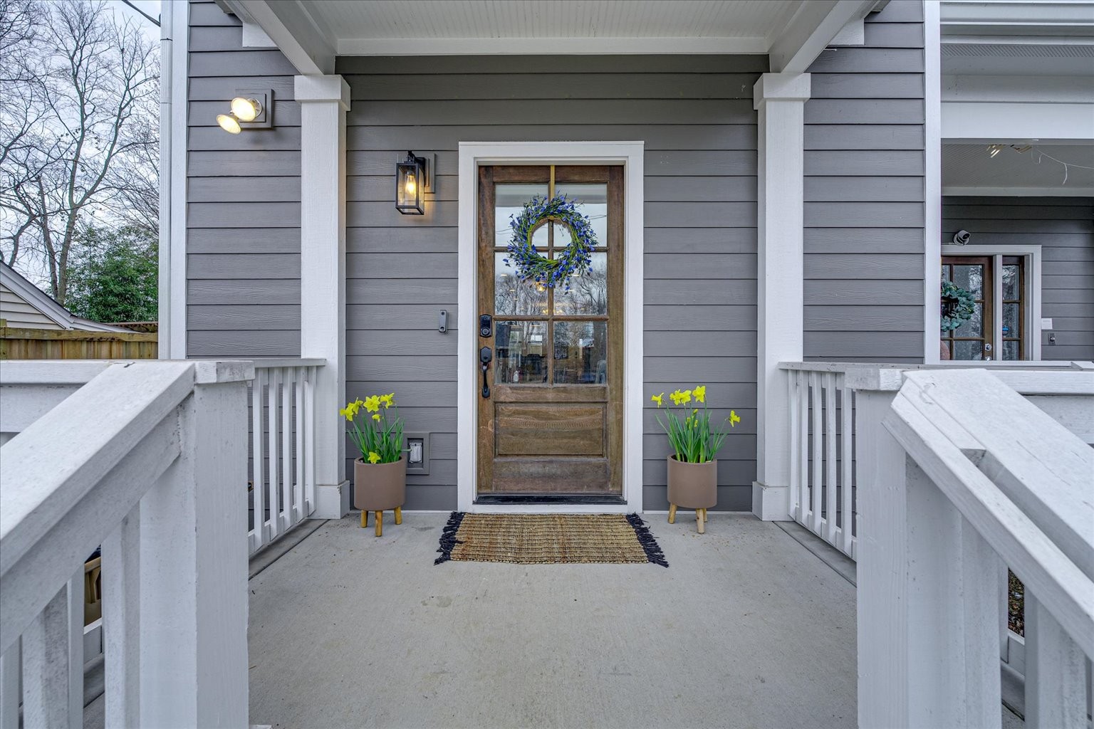 a view of entryway door of the house