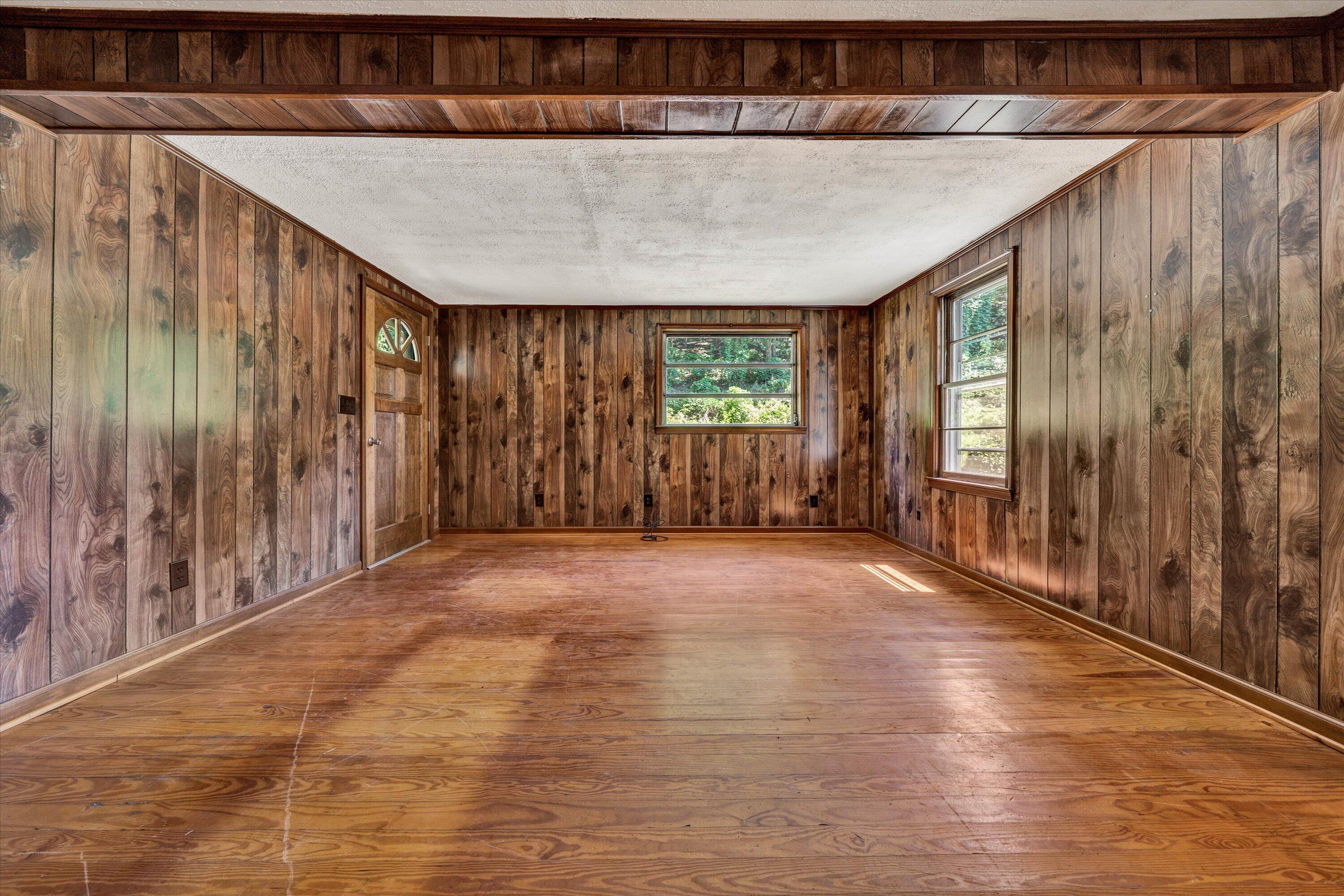 1395 John Arthur Road Boones Mill, VA 24065 - Photo 5 of 22 LIving Room