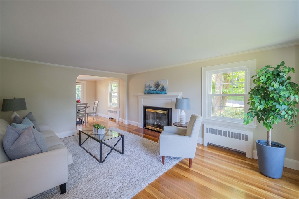 6 Preston Road Lexington, MA 02420 - Photo 2 of 42