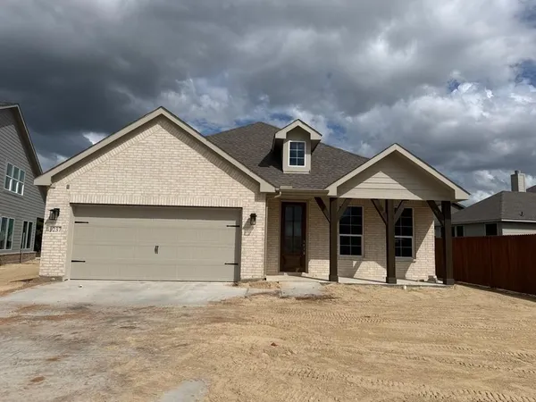 $381,575 | 1237 Frio Drive, Springtown, TX 76082