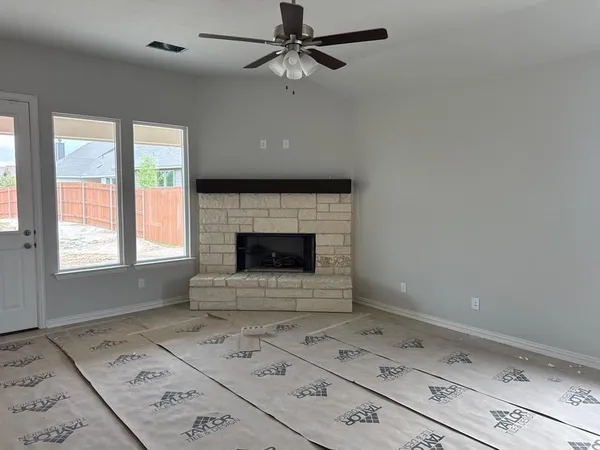 $381,575 | 1237 Frio Drive, Springtown, TX 76082