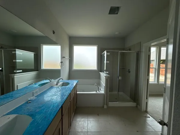 $381,575 | 1237 Frio Drive, Springtown, TX 76082