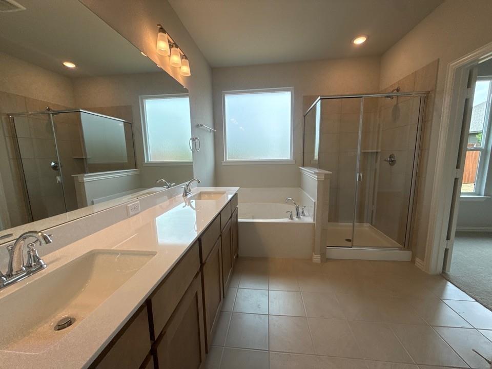 1237 Frio Drive Springtown, TX 76082 - Photo 7 of 8