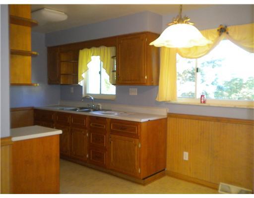 429 Friel Road Economy, PA 15005 - Photo 11 of 18 Kitchen.