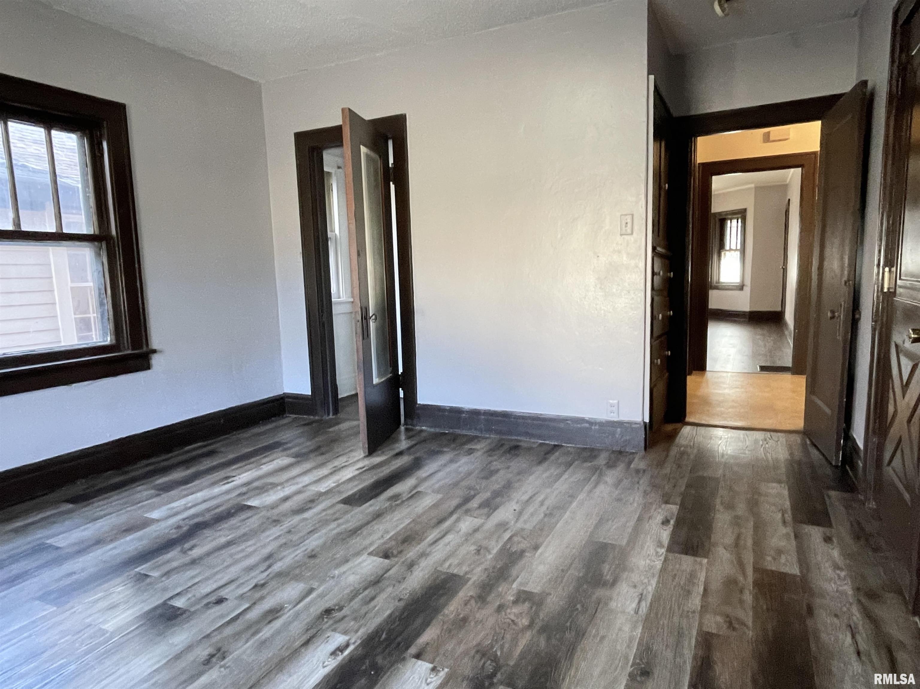 919 West 3rd Street Peoria, IL 61605 - Photo 14 of 32