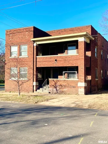$175,000 | 919 West 3rd Street, Peoria, IL 61605