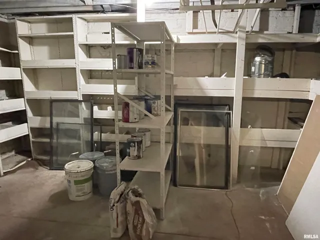 $175,000 | 919 West 3rd Street, Peoria, IL 61605