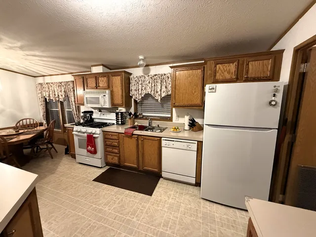 $85,000 | 2073 Sunset Lane, Belvidere, IL 61008