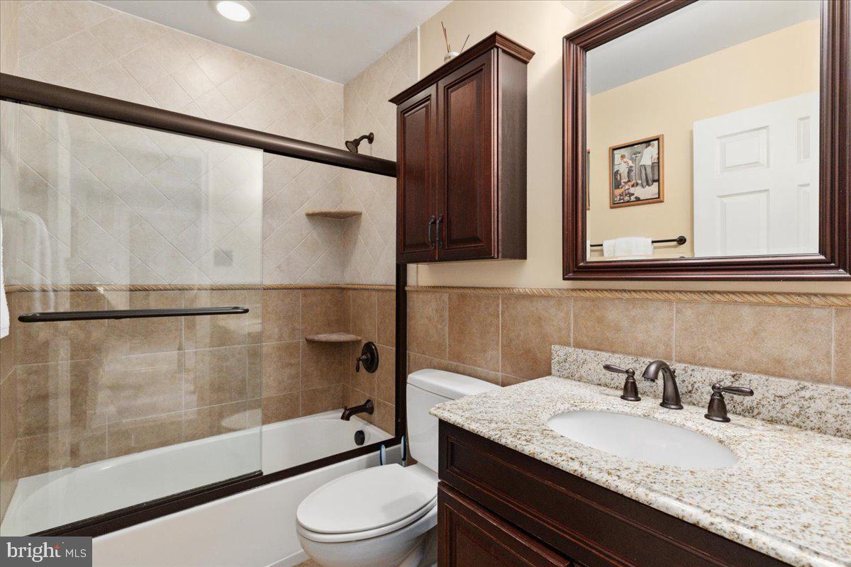 6702 Jade Post Lane Centreville, VA 20121 - Photo 35 of 66