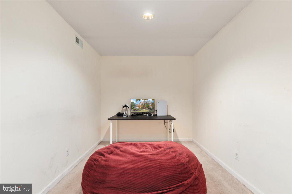 6702 Jade Post Lane Centreville, VA 20121 - Photo 39 of 66