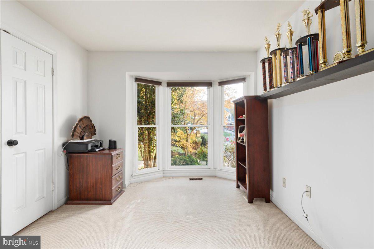 6702 Jade Post Lane Centreville, VA 20121 - Photo 7 of 66