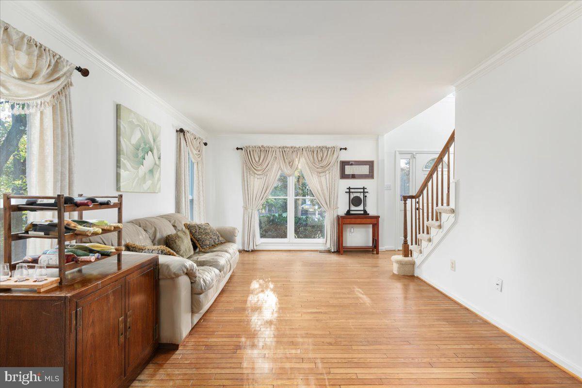 6702 Jade Post Lane Centreville, VA 20121 - Photo 8 of 66