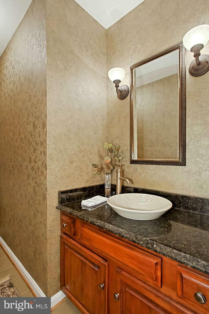 12101 Chapel Road Clifton, VA 20124 - Photo 11 of 29 Elegant Powder Room