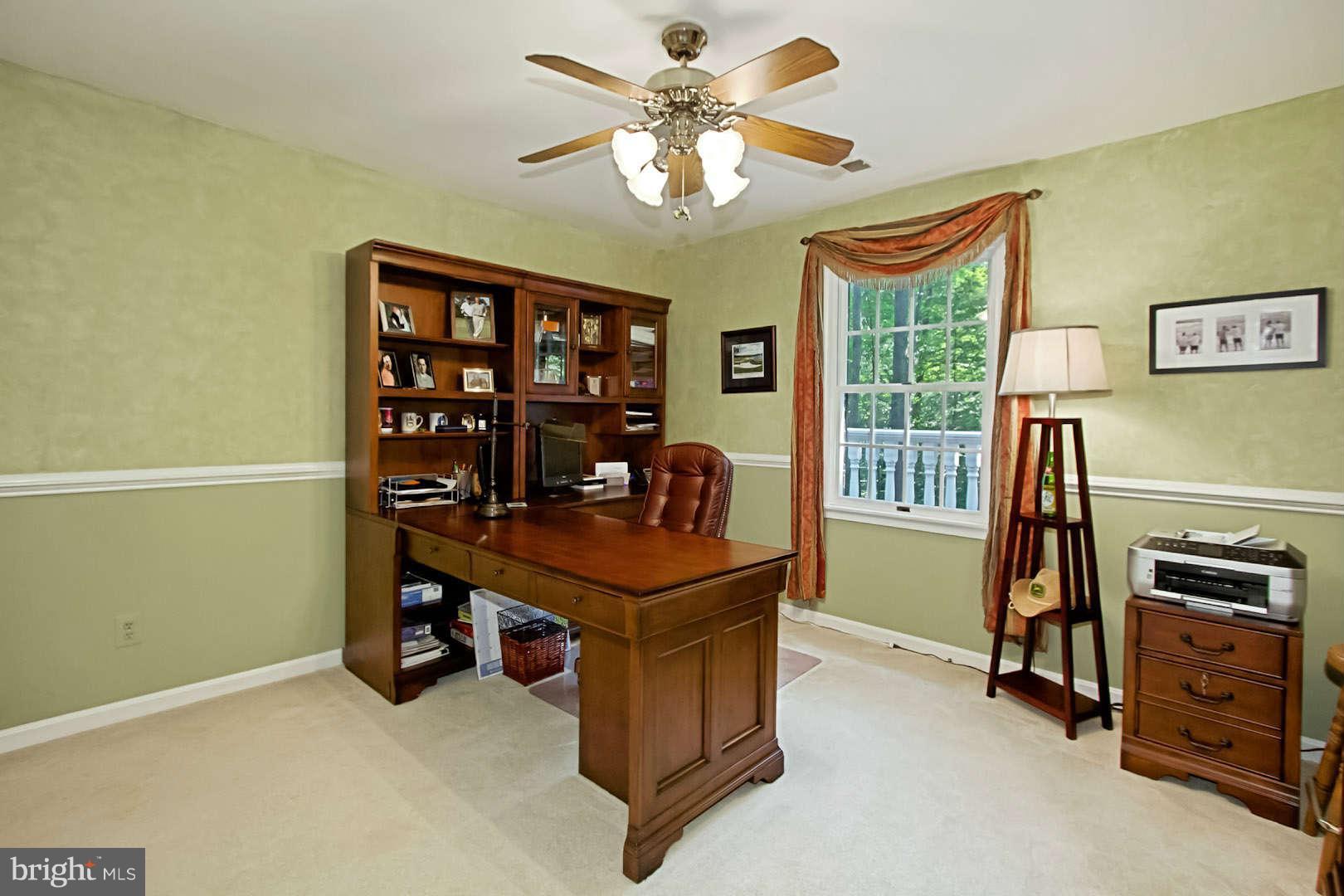 12101 Chapel Road Clifton, VA 20124 - Photo 20 of 29 Bedroom