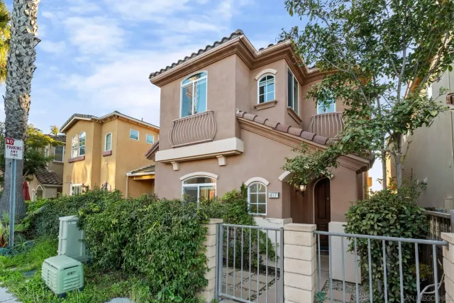 $2,450,000 | 417 North Cedros Avenue, Solana Beach, CA 92075