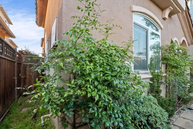 $2,450,000 | 417 North Cedros Avenue, Solana Beach, CA 92075