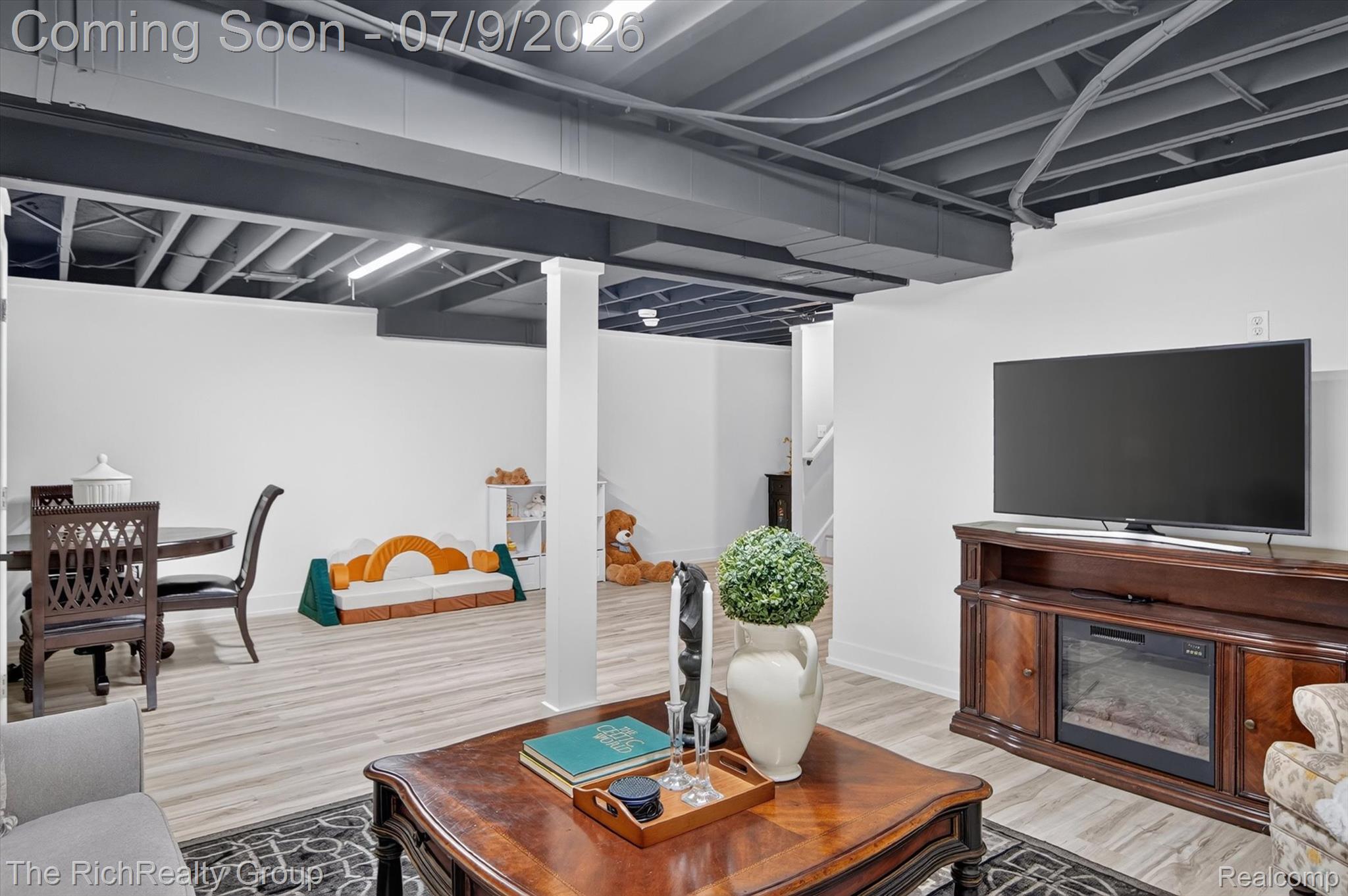 25390 Wixom Road Novi, MI 48374 - Photo 24 of 29 40-25390-Wixom-Rd-Windowstill-Photography.jpg