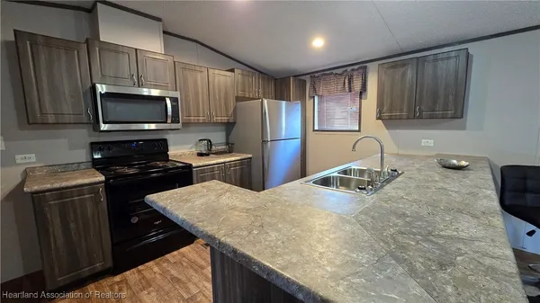 $1,300 | 44 Crawford Drive, Unit 21, Lake Placid, FL 33852