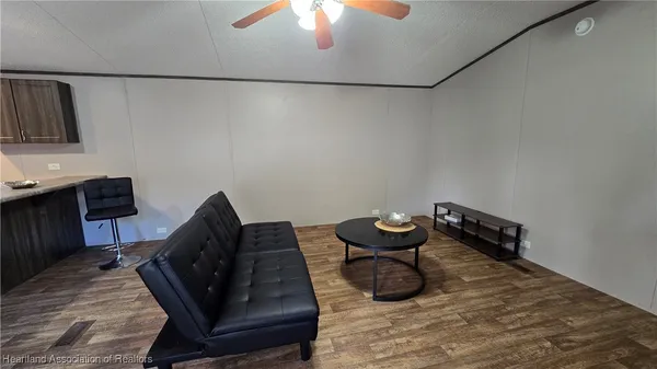 $1,300 | 44 Crawford Drive, Unit 21, Lake Placid, FL 33852