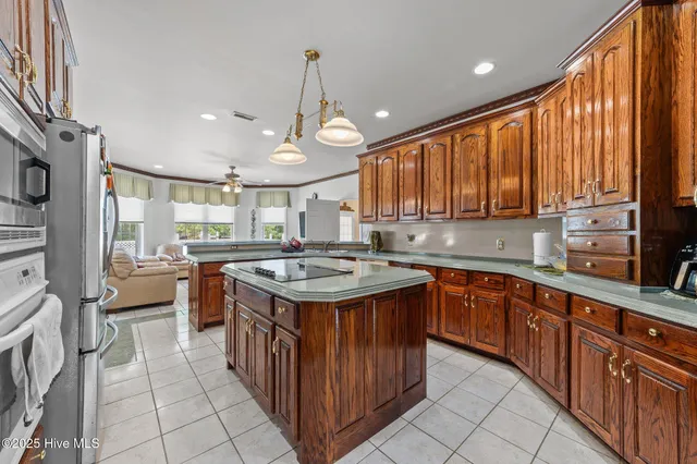 $575,000 | 20470 7 Creeks Highway, Tabor City, NC 28463