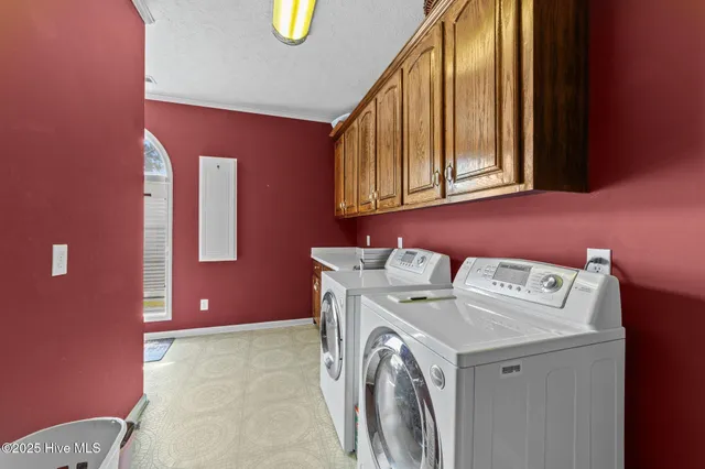 $575,000 | 20470 7 Creeks Highway, Tabor City, NC 28463