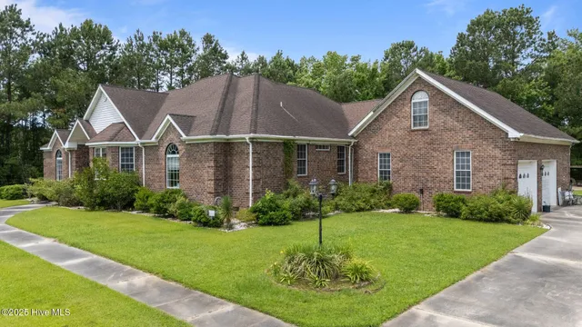 $575,000 | 20470 7 Creeks Highway, Tabor City, NC 28463