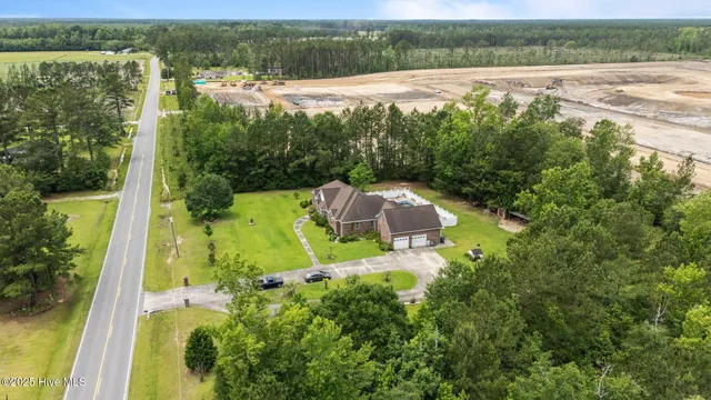 $575,000 | 20470 7 Creeks Highway, Tabor City, NC 28463