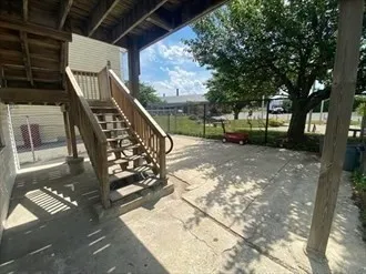 $2,400 | 694 Lakeview Avenue, Unit 3, Lowell, MA 01850