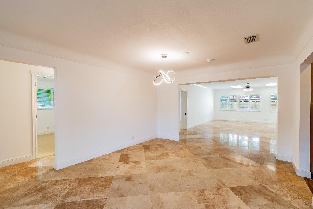 2650 Northeast 52nd Street Lighthouse Point, FL 33064 - Photo 11 of 36 41474_6980b8d653d9e_02.02.2026_image-11