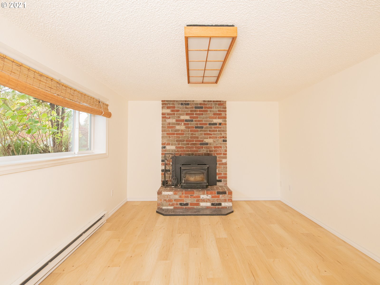 5902 Southwest Vermont Street Portland, OR 97219 - Photo 18 of 32 Gallery Image 18
