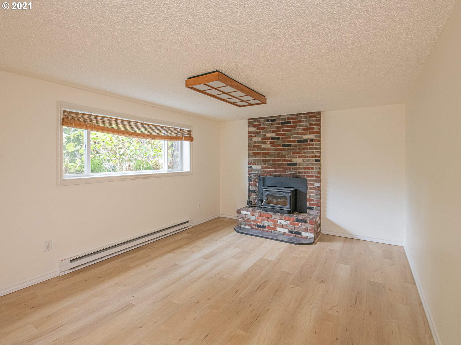 5902 Southwest Vermont Street Portland, OR 97219 - Photo 19 of 32 Gallery Image 19