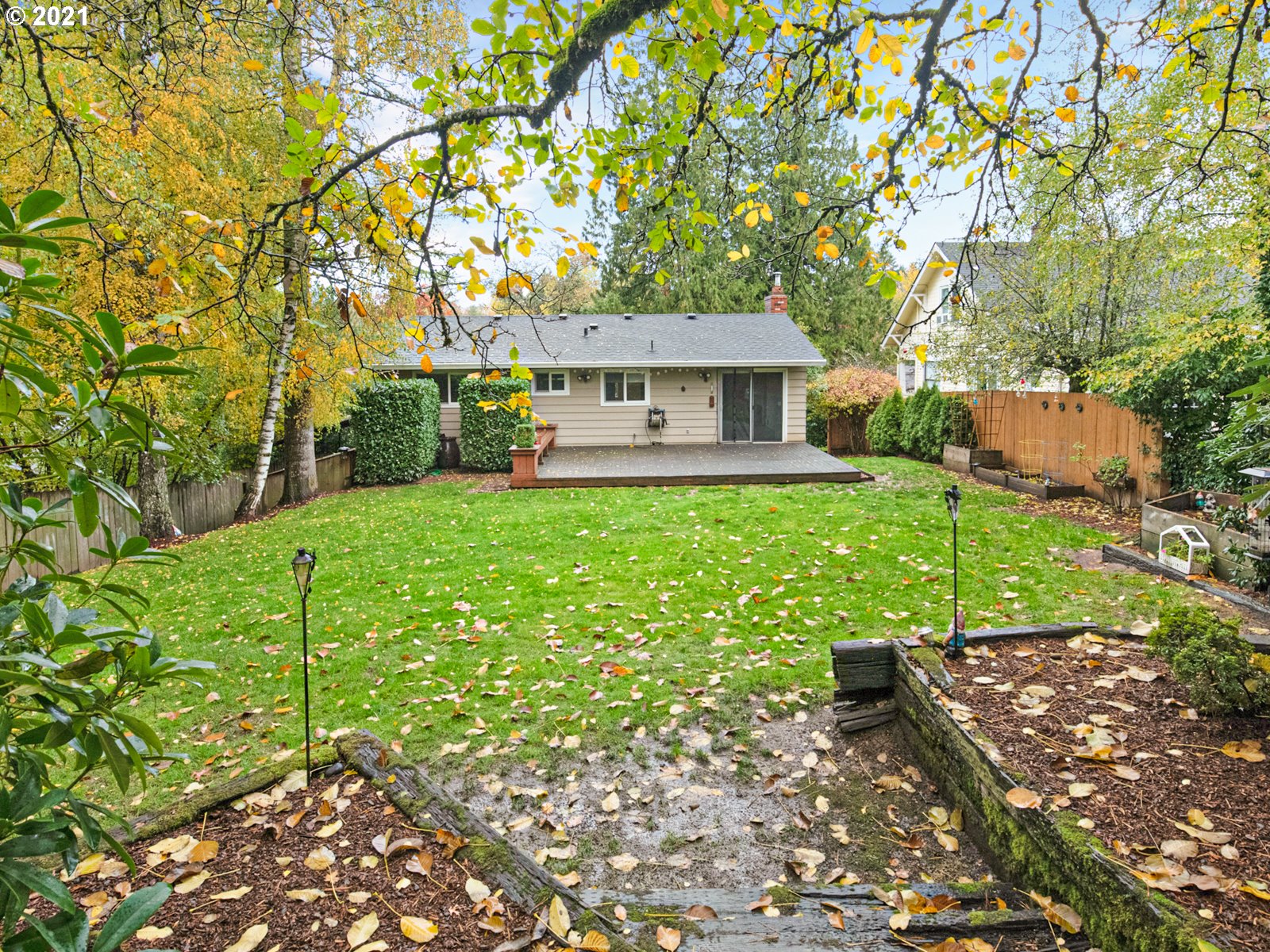5902 Southwest Vermont Street Portland, OR 97219 - Photo 24 of 32 Gallery Image 24