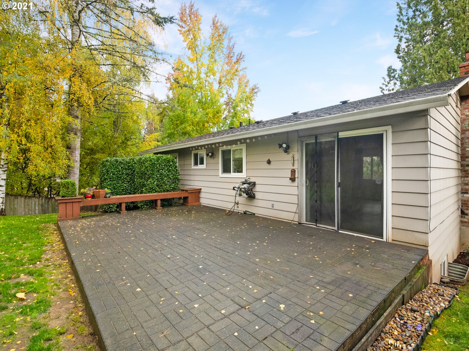 5902 Southwest Vermont Street Portland, OR 97219 - Photo 26 of 32 Gallery Image 26