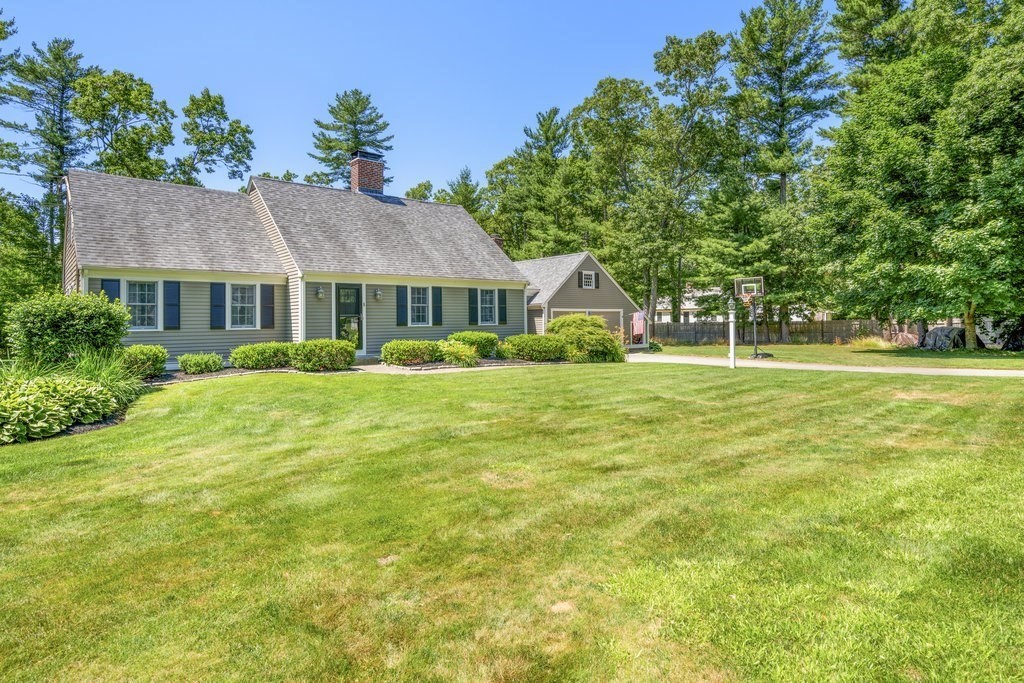 8 Buckboard Road Duxbury, MA 02332 - Photo 1 of 42 Gallery Image 1