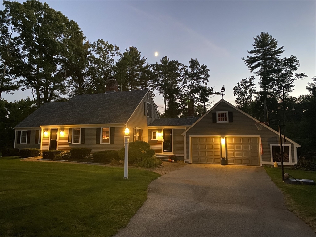 8 Buckboard Road Duxbury, MA 02332 - Photo 2 of 42 Gallery Image 2