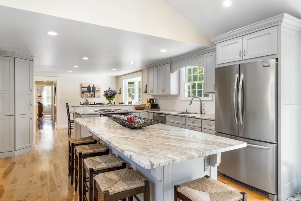 8 Buckboard Road Duxbury, MA 02332 - Photo 3 of 42 Gallery Image 3