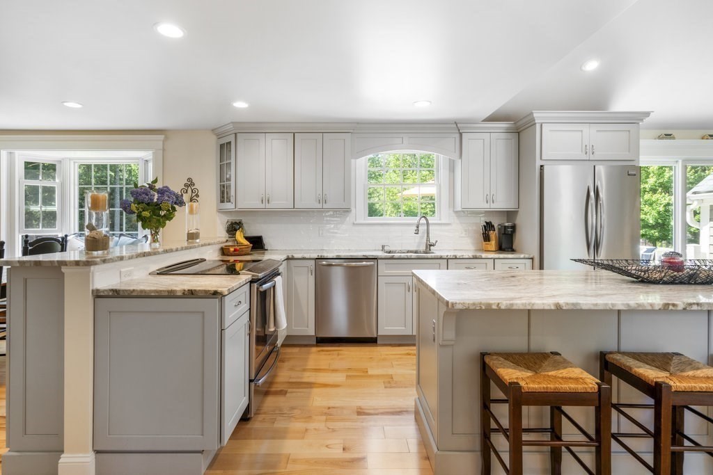 8 Buckboard Road Duxbury, MA 02332 - Photo 6 of 42 Gallery Image 6