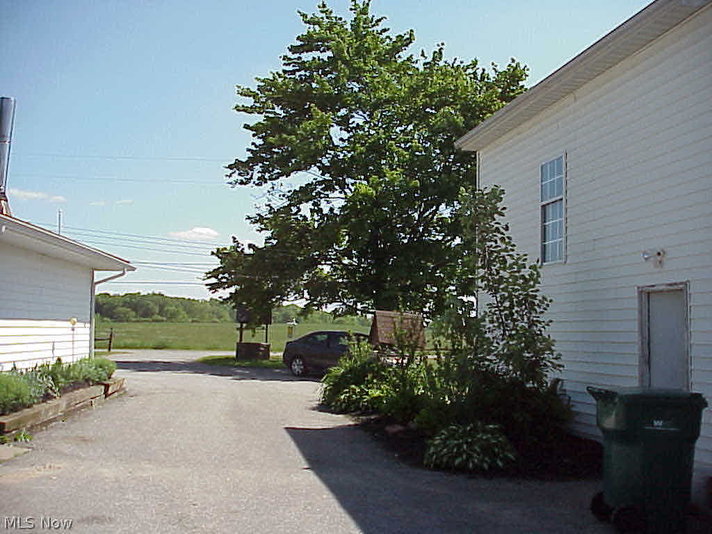 13962 Patch Road Burton, OH 44021 - Photo 14 of 15