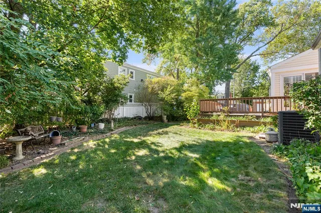 $769,999 | 824 Summit Avenue, Hackensack, NJ 07601