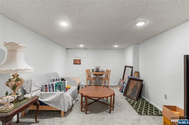 $769,999 | 824 Summit Avenue, Hackensack, NJ 07601