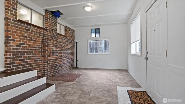 a view of backyard of house