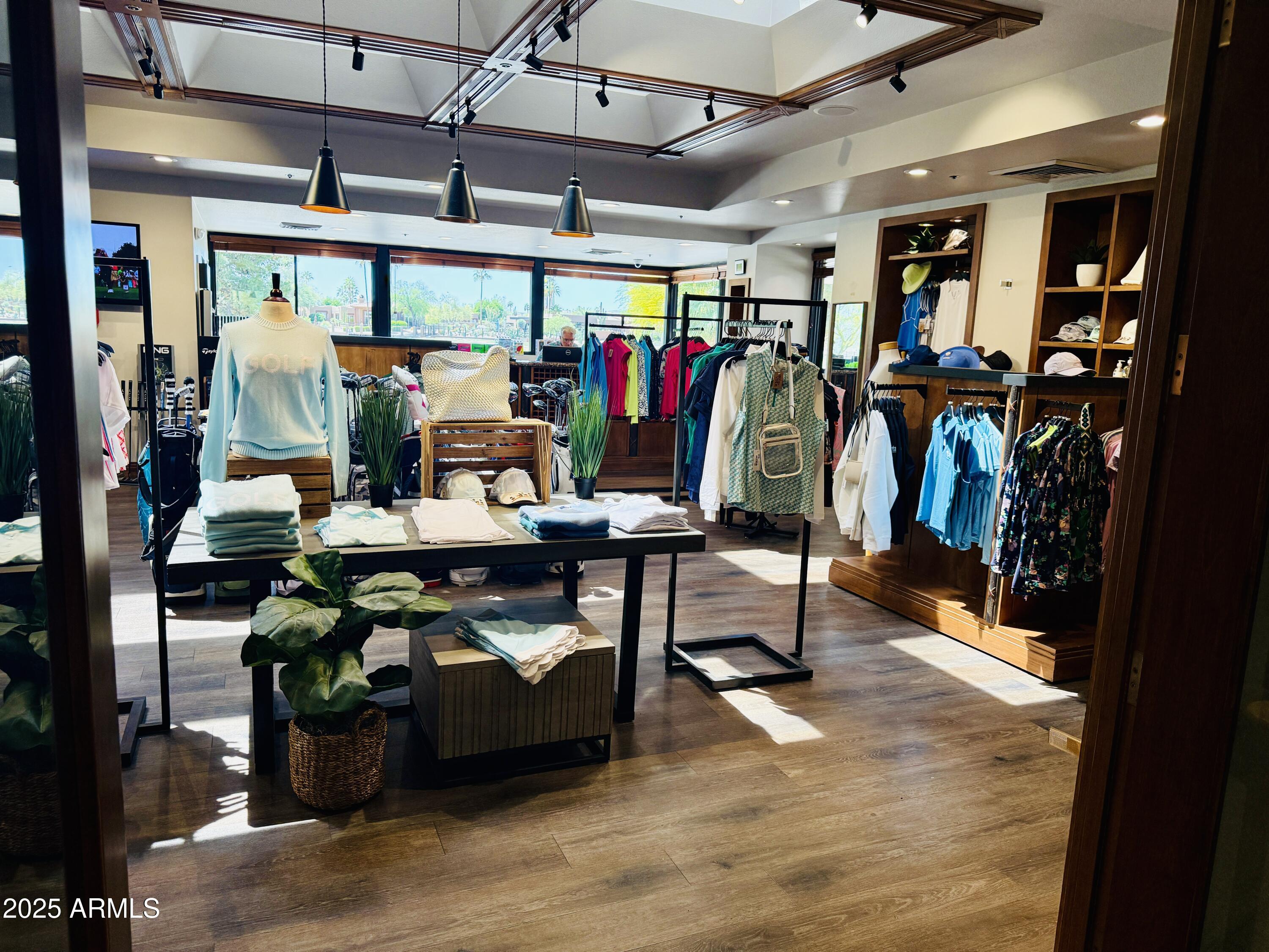 25615 North Bolero Bend, Unit 5 Rio Verde, AZ 85263 - Photo 38 of 65 a view of a living room with furniture