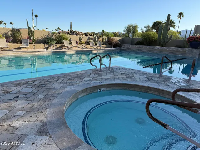 $575,000 | 25615 North Bolero Bend, Unit 5, Rio Verde, AZ 85263