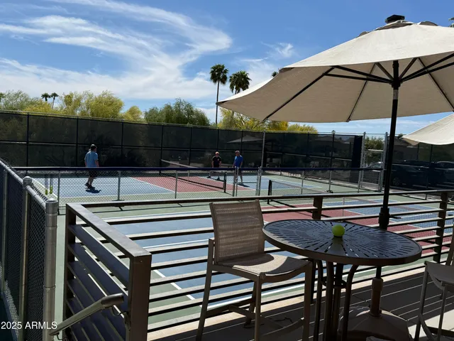 $575,000 | 25615 North Bolero Bend, Unit 5, Rio Verde, AZ 85263