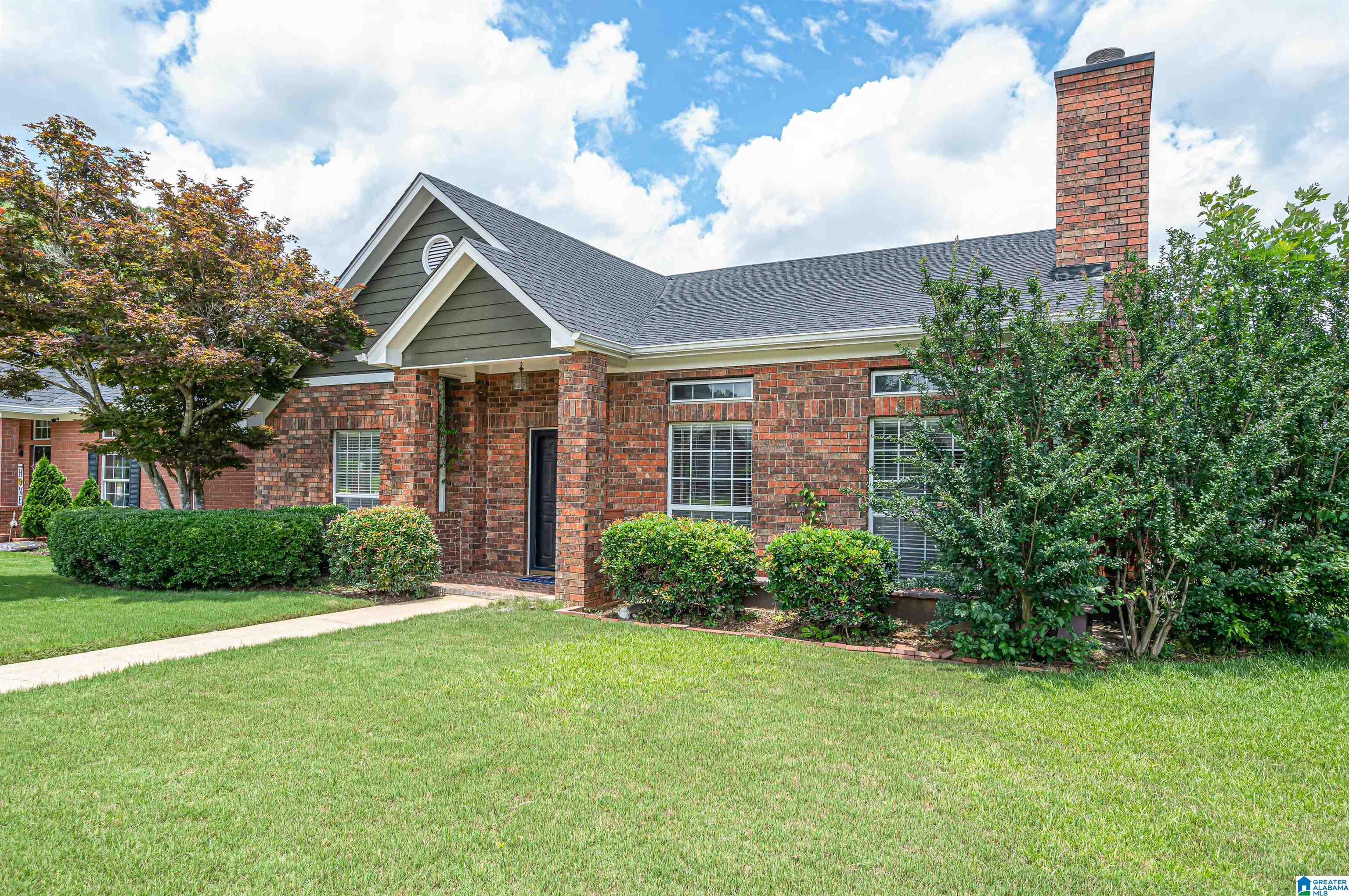 132 Braxton Way Pelham, AL 35124 - Photo 2 of 35
