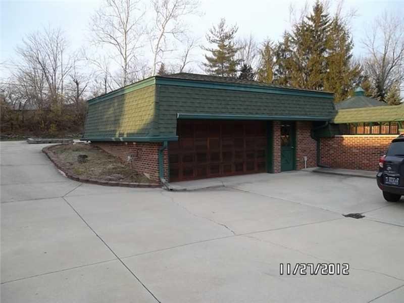 5656 Fall Creek Road Indianapolis, IN 46220 - Photo 3 of 8